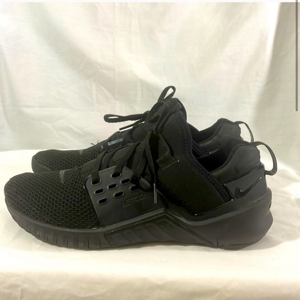 Nike Black Metcon Athletic Shoes